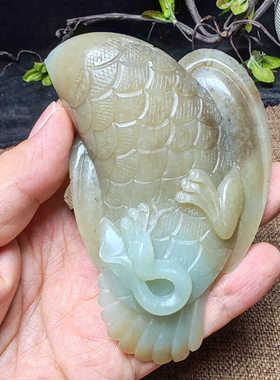 老鹰手镯和田玉且末糖青白玉