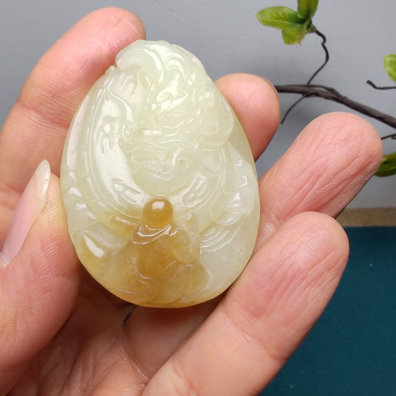 和田玉糖青白玉龙悟道吊坠挂件苏工精品高档学生男女国风望子成龙