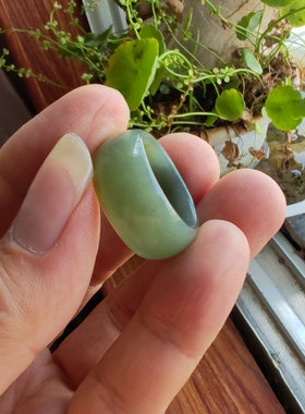 和田玉且末蓝调糖玉戒指油润