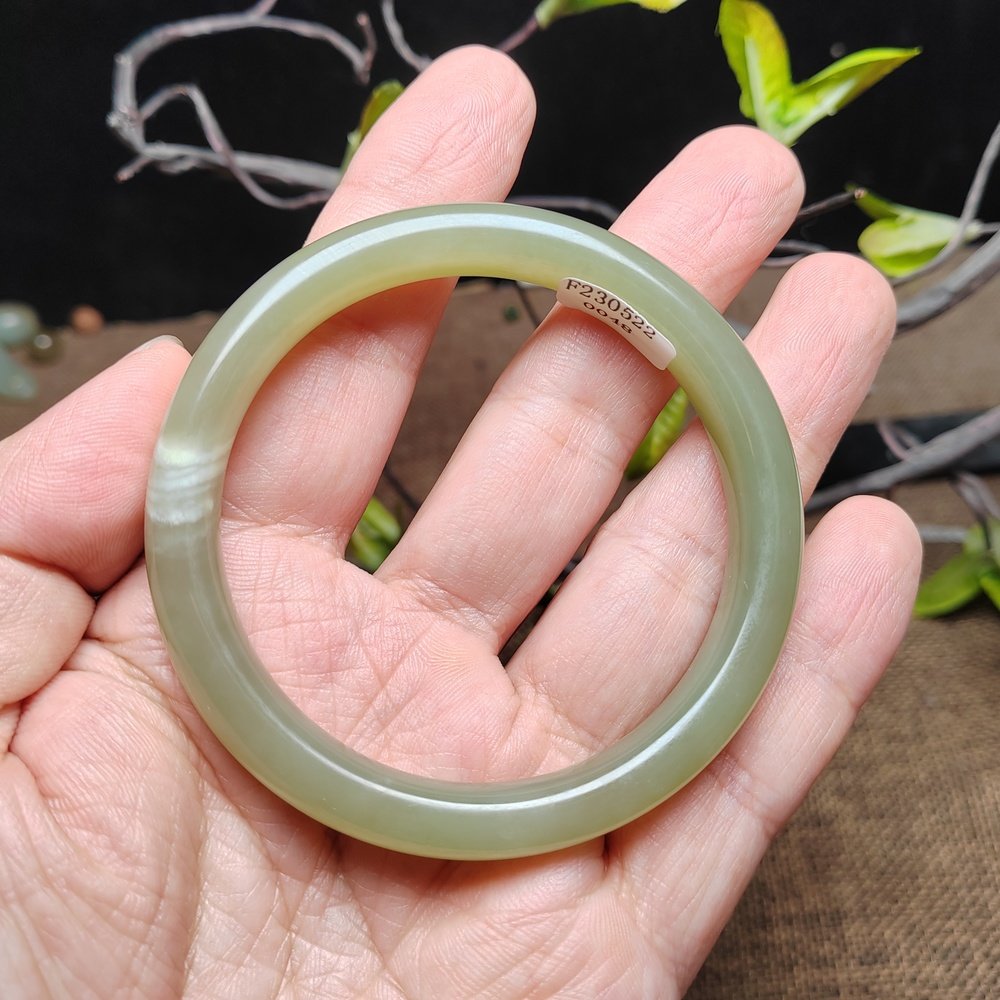 送证书和田玉青白玉手镯玉镯子58mm 晴水细腻细条淑女春和景明