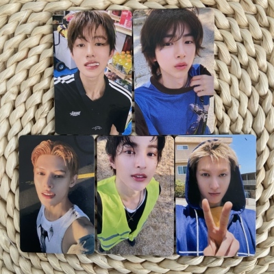 CORTIS烤蹄子yzy签售1.0