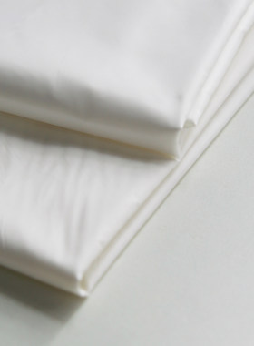 400T针孔回缩布料羽绒服胆布