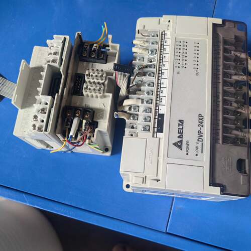 可维修台达PLC，DVP24XP00R一台，模块DVP08XN11议价