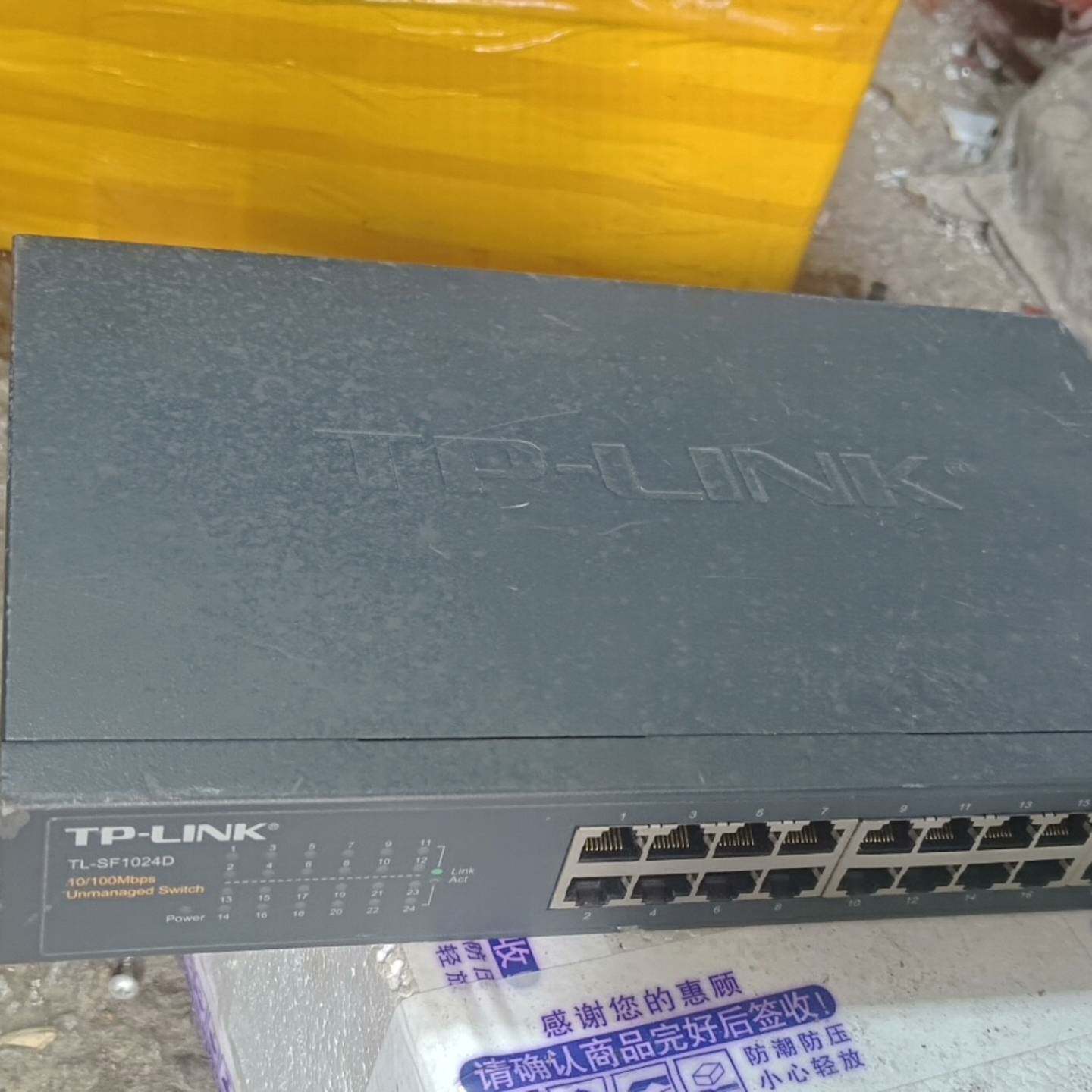 可维修TL-SG1008全千兆8口非网管铁壳交换机，成色如图无拆修议价
