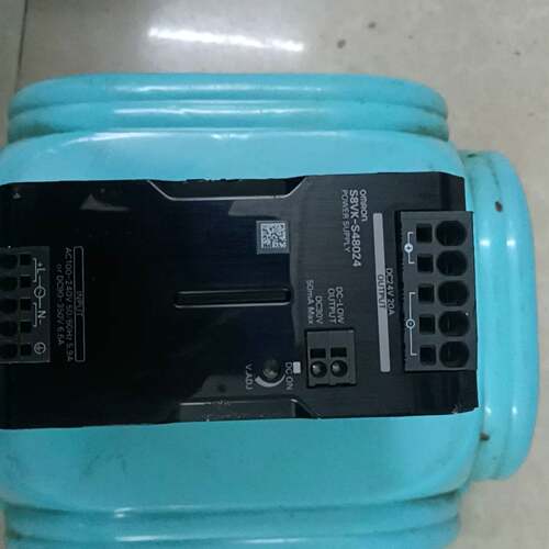 可维修欧姆龙电源S8VK-S48024一个，成色不错，议价