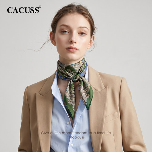 CACUSS复古腰果花印花方巾