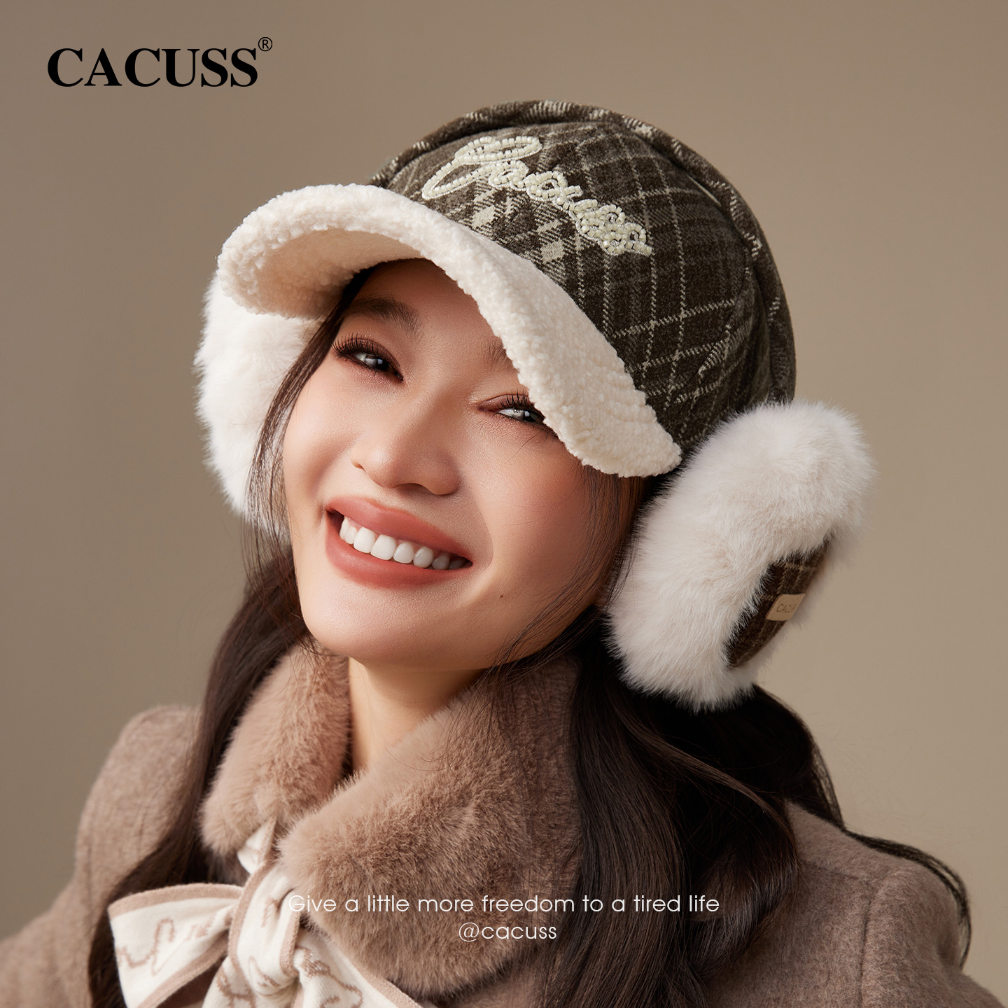 CACUSS冬季时尚羊羔绒棒球帽女士