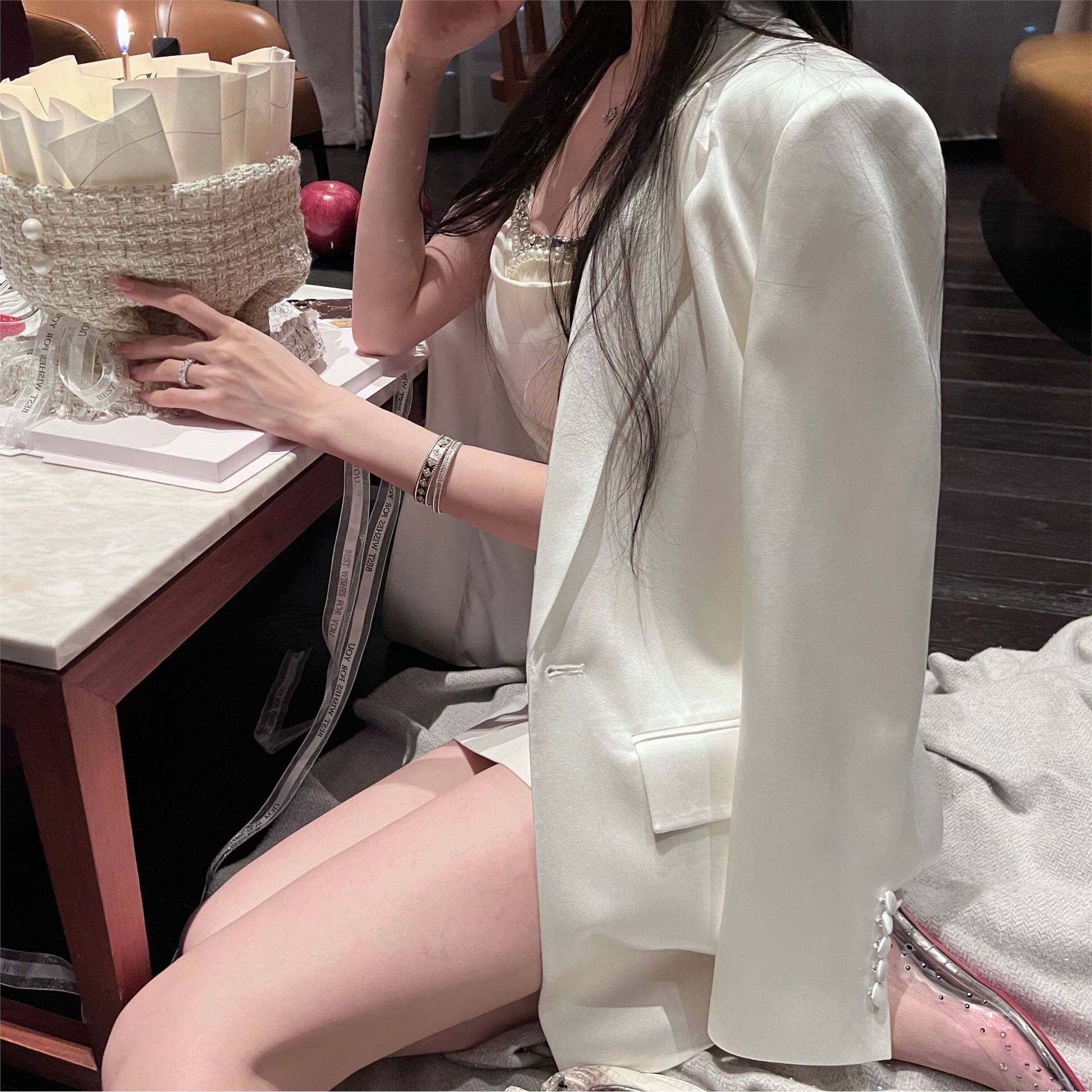 2026年春季新款三色气质时尚高级感西装光泽垂坠高级感名媛外套女