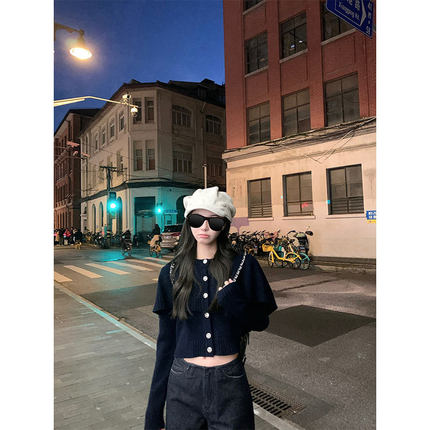 YUYUREAL 少女骑士 设计感斗篷针织开衫女秋冬季假两件针织上衣