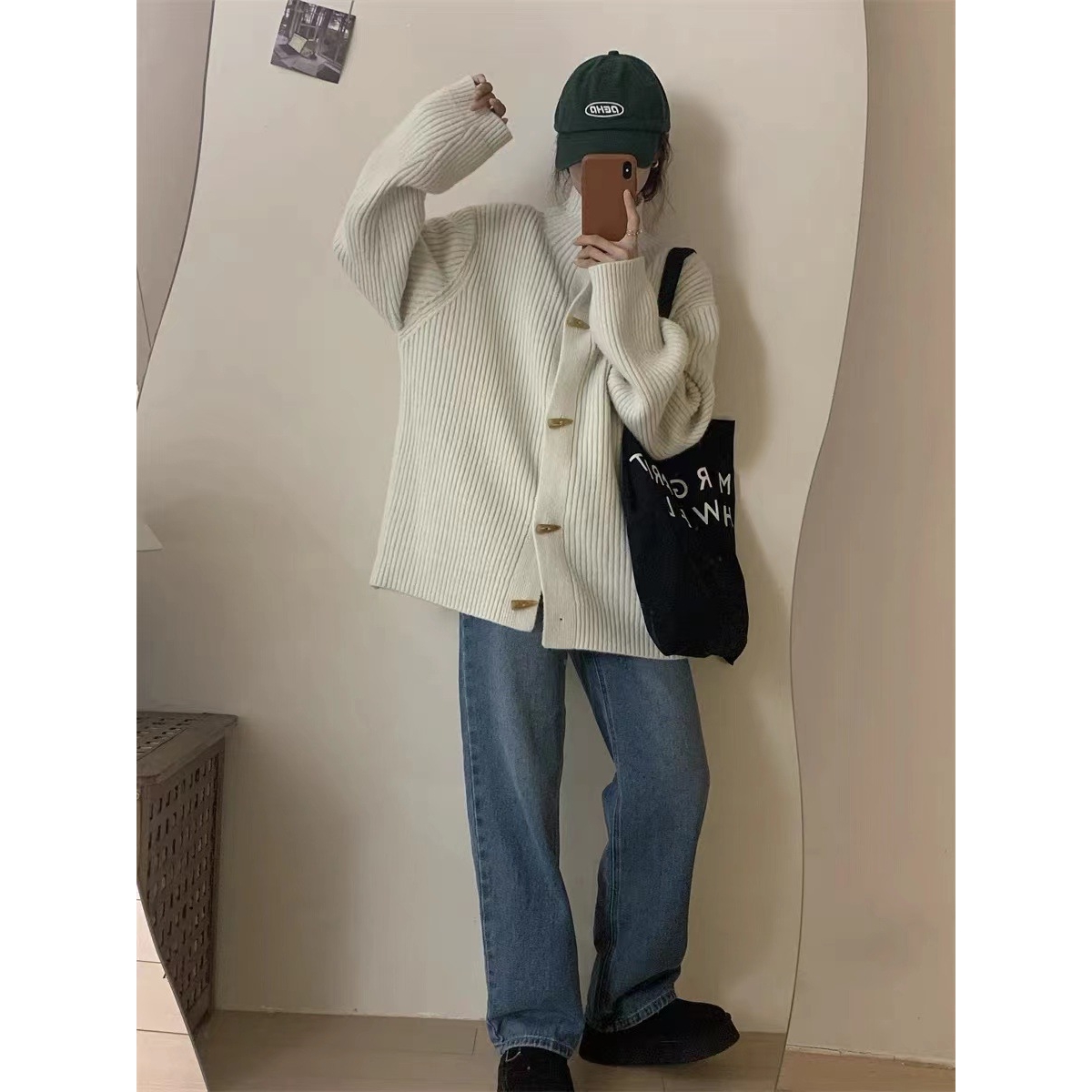 慵懒风牛角扣毛衣外套女2025秋冬新款宽松百塔休闲立领针织开衫女