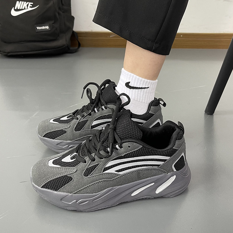 男鞋ins潮鞋椰子700v秋冬老爹鞋黑武士黑魂运动鞋学生休闲跑步鞋