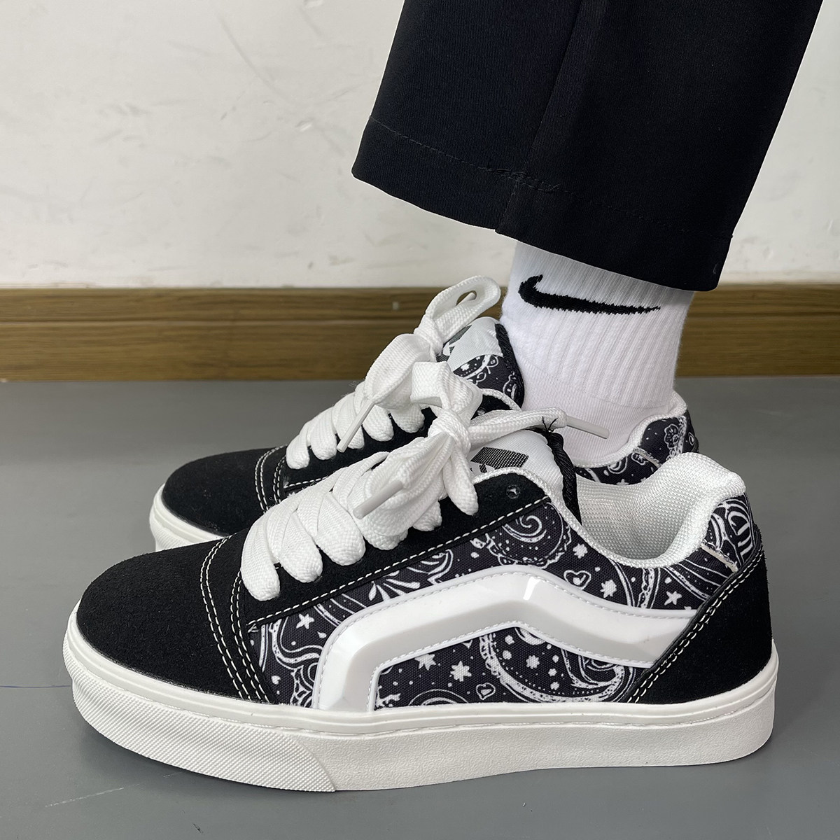 男鞋ins潮流复古印花板鞋休闲鞋