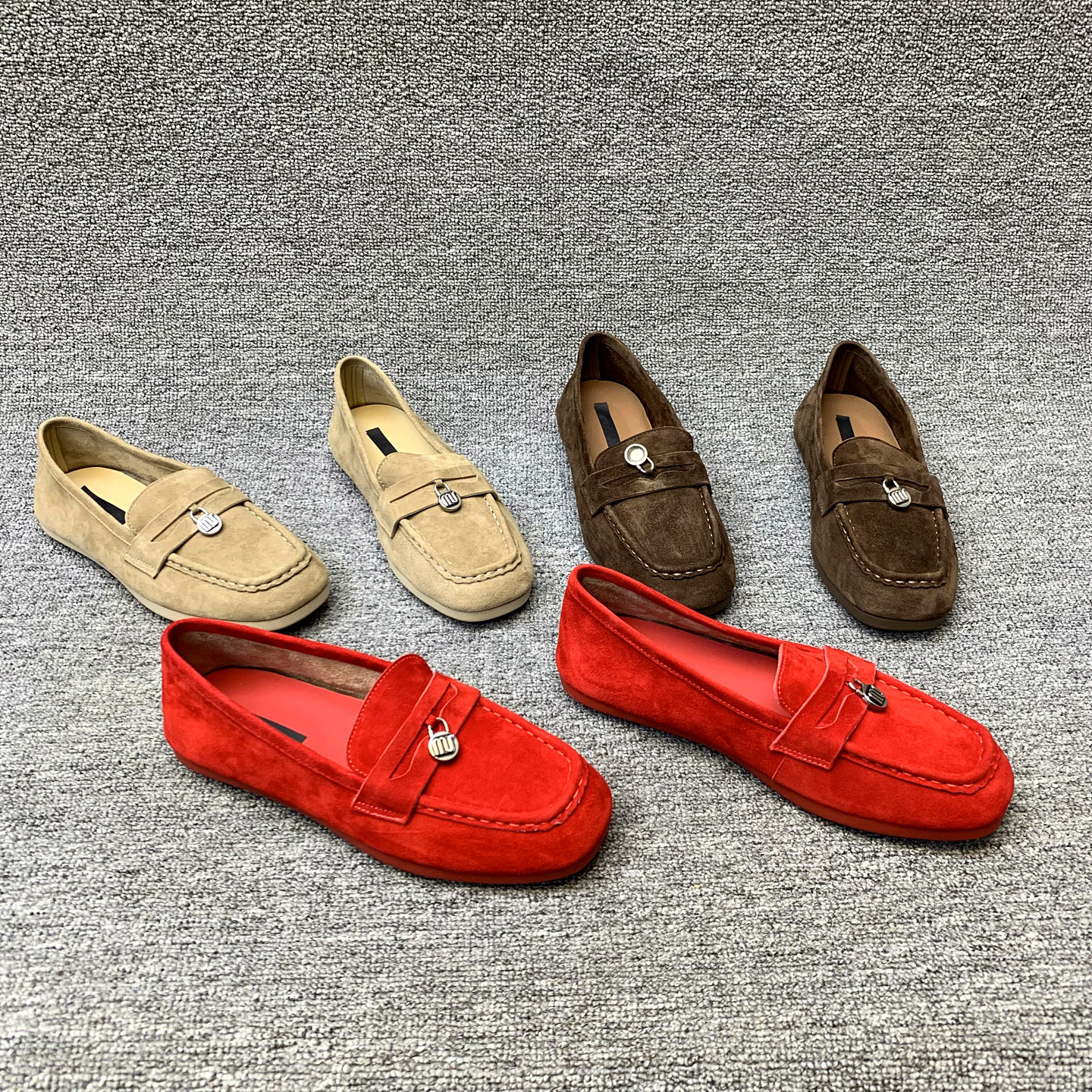 欧洲站女鞋2026春季新款欧货真皮羊猄平底圆头休闲懒人单鞋乐福鞋,女鞋,乐福鞋（豆豆鞋）,淘宝优惠券,粉丝福利购,淘宝优惠卷