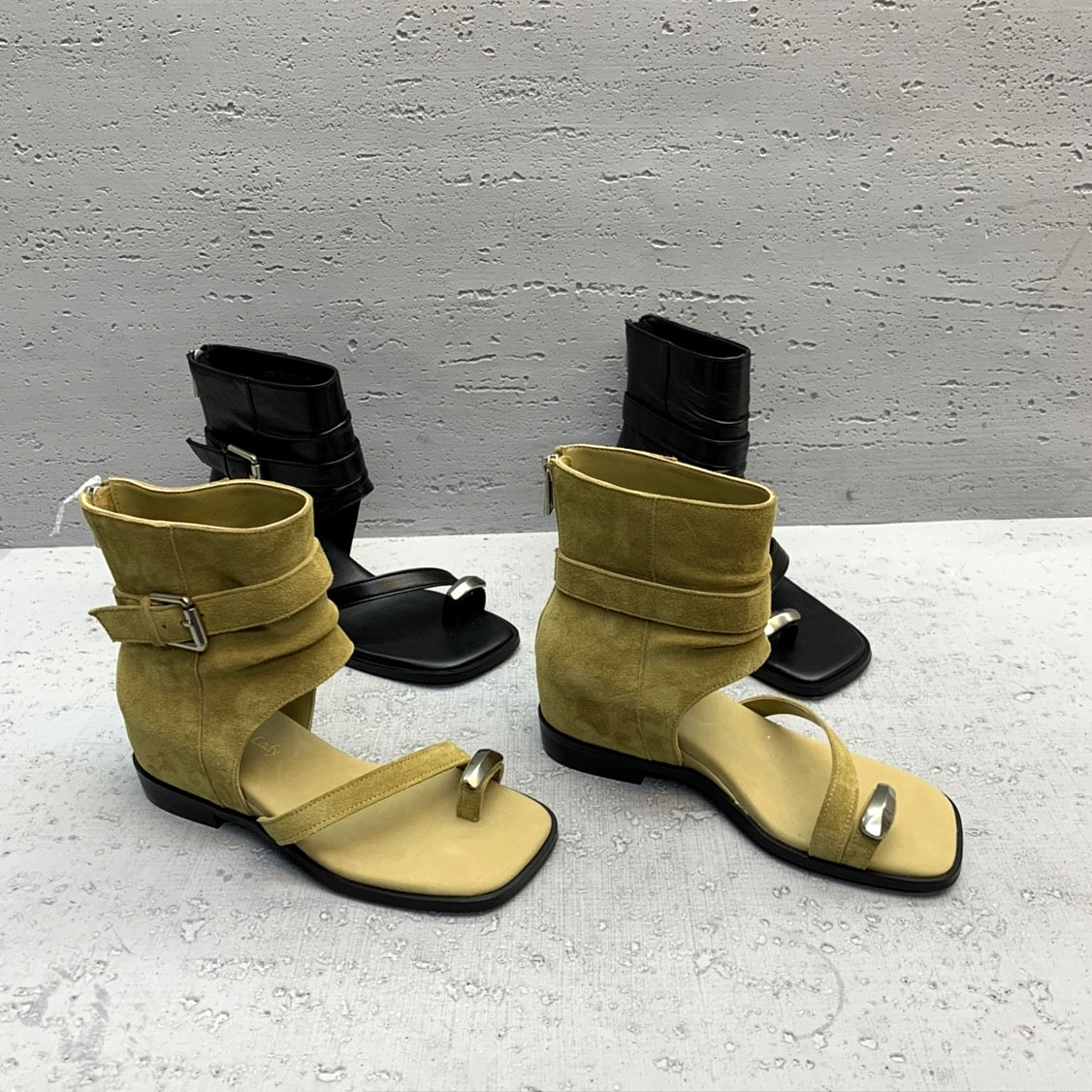 欧洲站女鞋2026夏季新款欧货真皮套趾内增高时尚套筒时装靴凉靴女