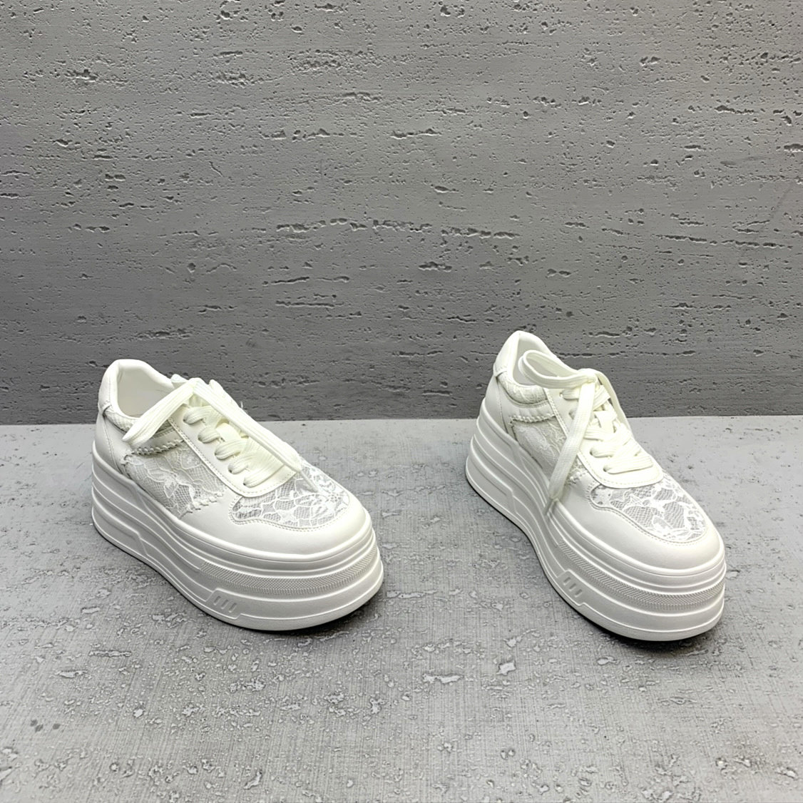 蕾丝网厚底增高时尚松糕鞋小白鞋