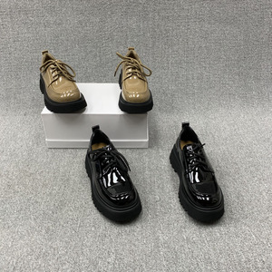 欧洲站女鞋2023秋季新款欧货真皮系带松糕跟英伦风漆皮时尚小皮鞋