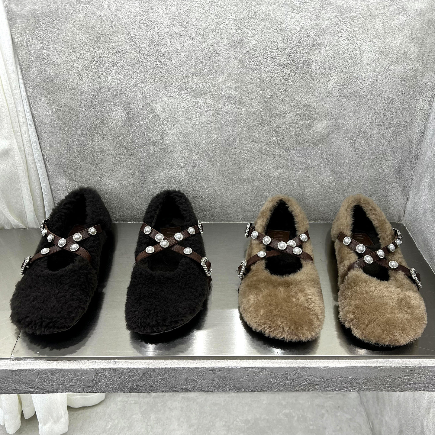 秋冬款交叉毛毛玛丽珍女平底女鞋