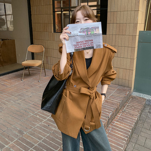 美拉德复古深棕色西装外套女2025年春秋季新款高级感流行西服上衣图片