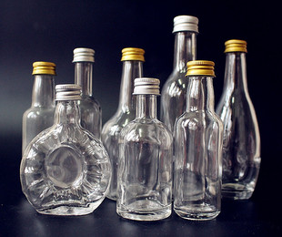 创意分装瓶50ml小酒瓶 品鉴小酒瓶玻璃100ml透明带盖试喝装小酒瓶