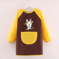 Девочка-космический кролик коричневого цвета