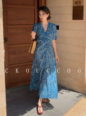 女泡泡袖桑蚕丝花漾蓝色抽褶风情真丝连衣裙南法长裙收腰浪漫