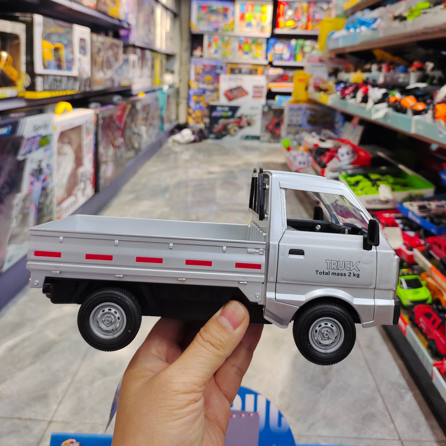 鑫鹏宇惯性声光带喷雾货运小货车平板车玩具开门男孩礼物灯光卡车