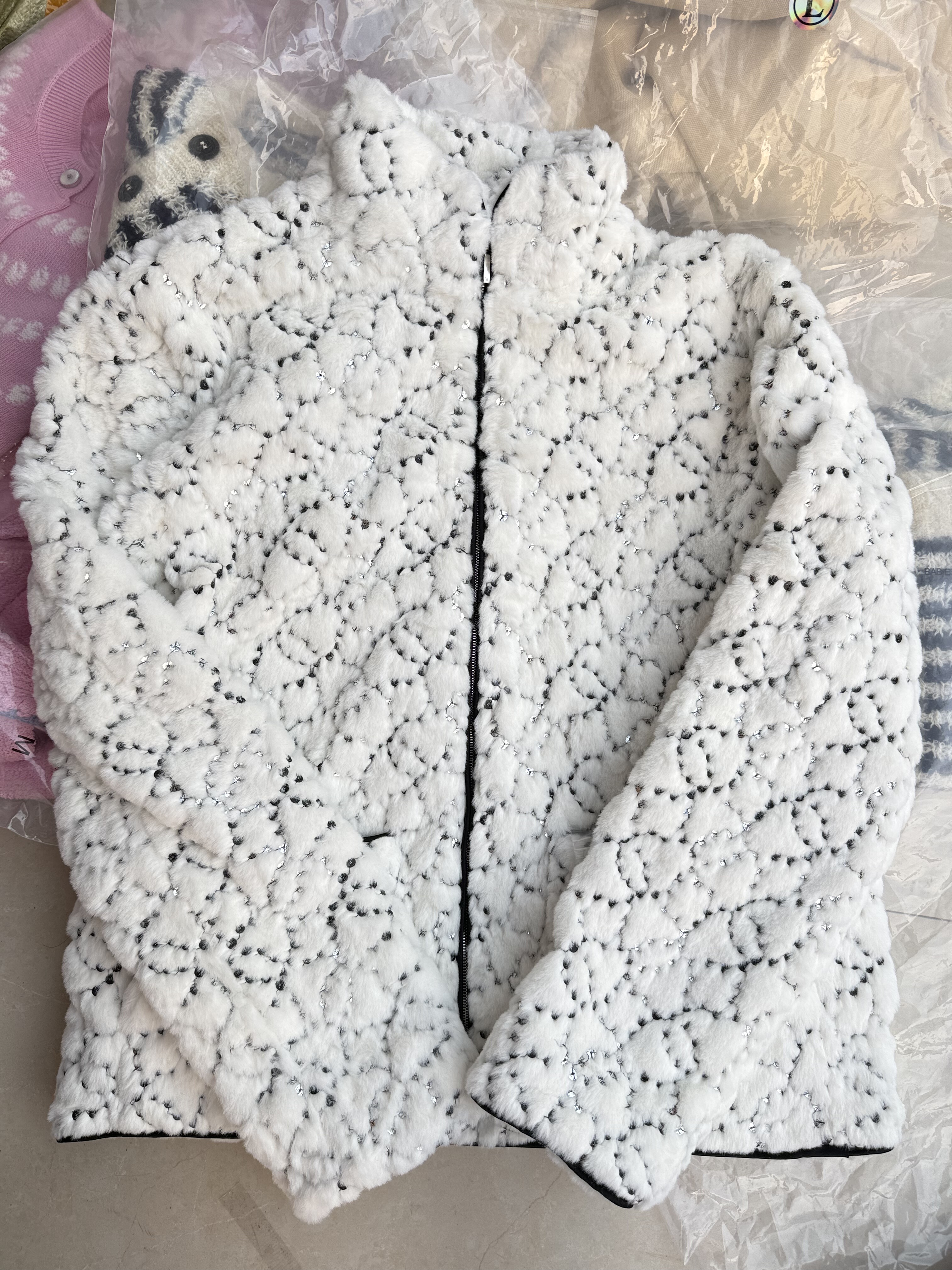 2025秋冬新款，白雪公主富贵款香奶奶亮片毛毛环保皮草外套女