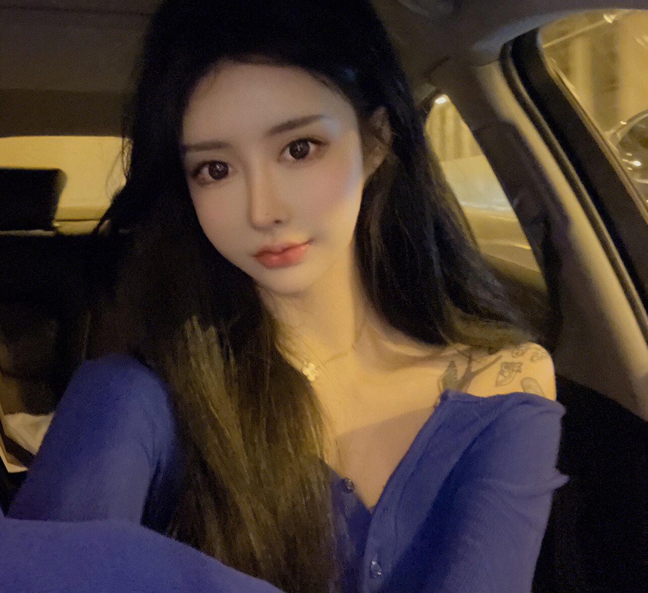 七酱蓝色新款不失纯欲风显瘦v领长袖字连衣裙秋季辣妹包臀短裙