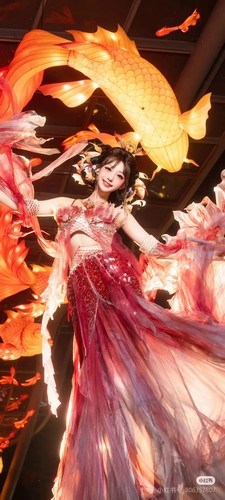 2025新款女重工刺绣齐腰吊带汉服女蝴蝶精灵重工刺绣敦煌紫红鱼