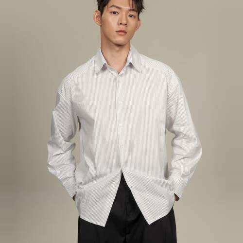 AaNn  极简纯棉条纹廓形宽松立体剪裁长袖衬衫