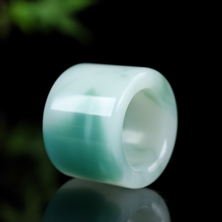 和田玉翠青玉扳指戒指