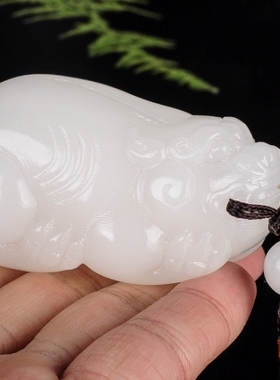 新疆和田玉把件天然白玉男女款