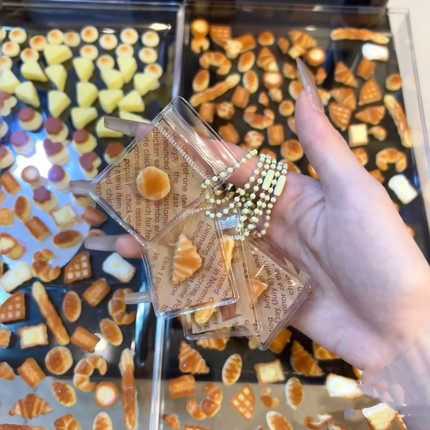 手工小鼻嘎面包系列硅胶捏捏乐泥感慢回弹盲盒创意食物色挂件捏捏