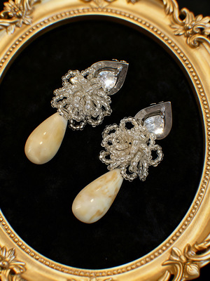 瞬息之雾 黄打屁原创设计小众夸张甜闪复古昭和串珠925银耳钉耳夹