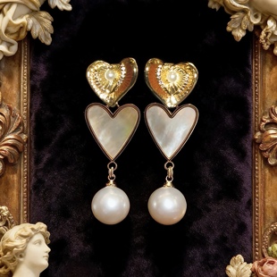 无端欢喜 黄打屁原创设计复古爱心闪甜仙百搭夸张天然贝母耳钉夹