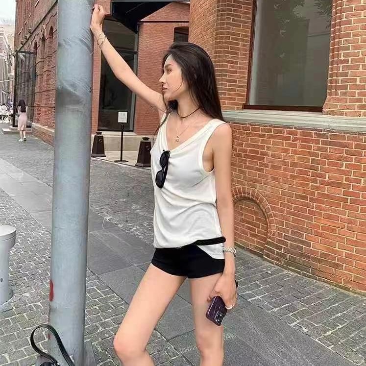2025夏季新款韩版时尚百搭显瘦纯色吊带背心女宽松美背无袖上衣