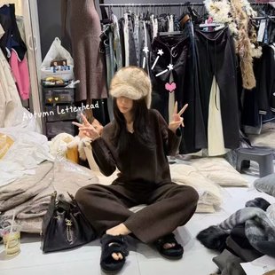 韩式慵懒chic套装女2025秋冬V领针织衫套头+阔腿直筒长裤两件套潮