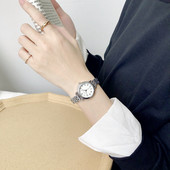 法国小众手表女学生韩版 简约气质ins风小众设计金属链条显白文艺
