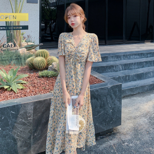 甜美很仙 2026夏装 新款 女装 碎花雪纺连衣裙 V领设计感小众中长款