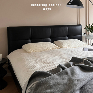 意式 极简真皮床小户型主卧薄床头储物床黑色巧克力榉木实木双人床