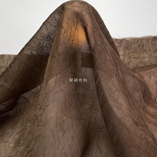 褶皱欧根纱 咖啡棕色设计师肌理化纤欧根纱面料衬衫汉服春夏布料