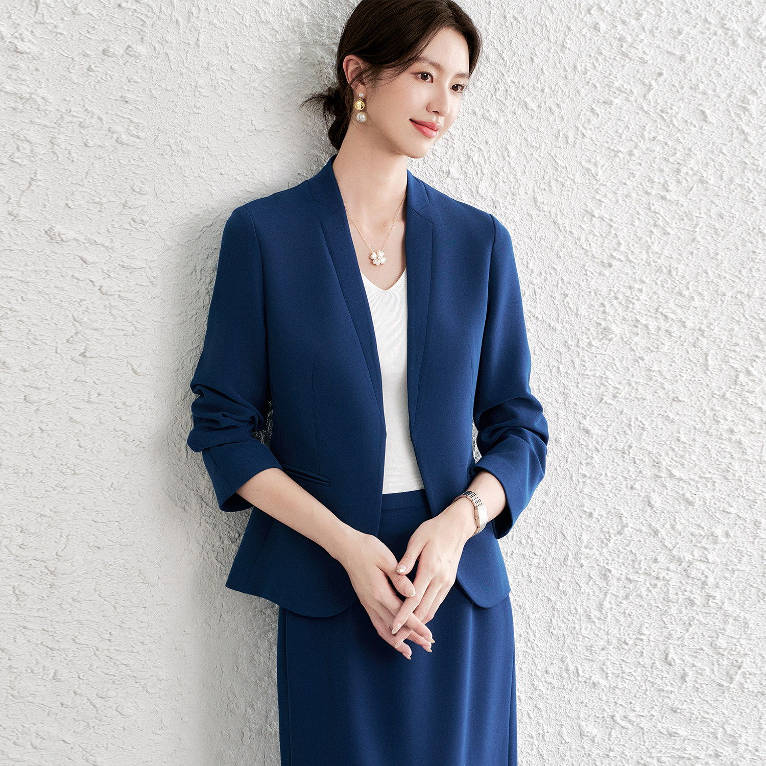 OFFIY-高级极简醋酸 显瘦气质职业西装外套半裙26早春正装套新女