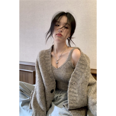 毛衣时尚套装女秋冬新款宽松慵懒针织开衫内搭吊带背心软糯两件套