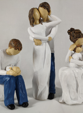 一家三口人物摆件结婚纪念怀孕