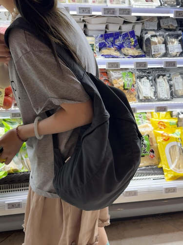 winnow休闲背包简约轻便