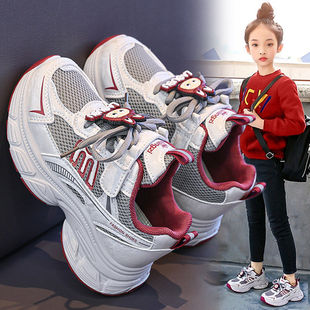 小黄鸭女童鞋子2026春季拉布布女孩老爹鞋儿童运动鞋耐脏跑步红色