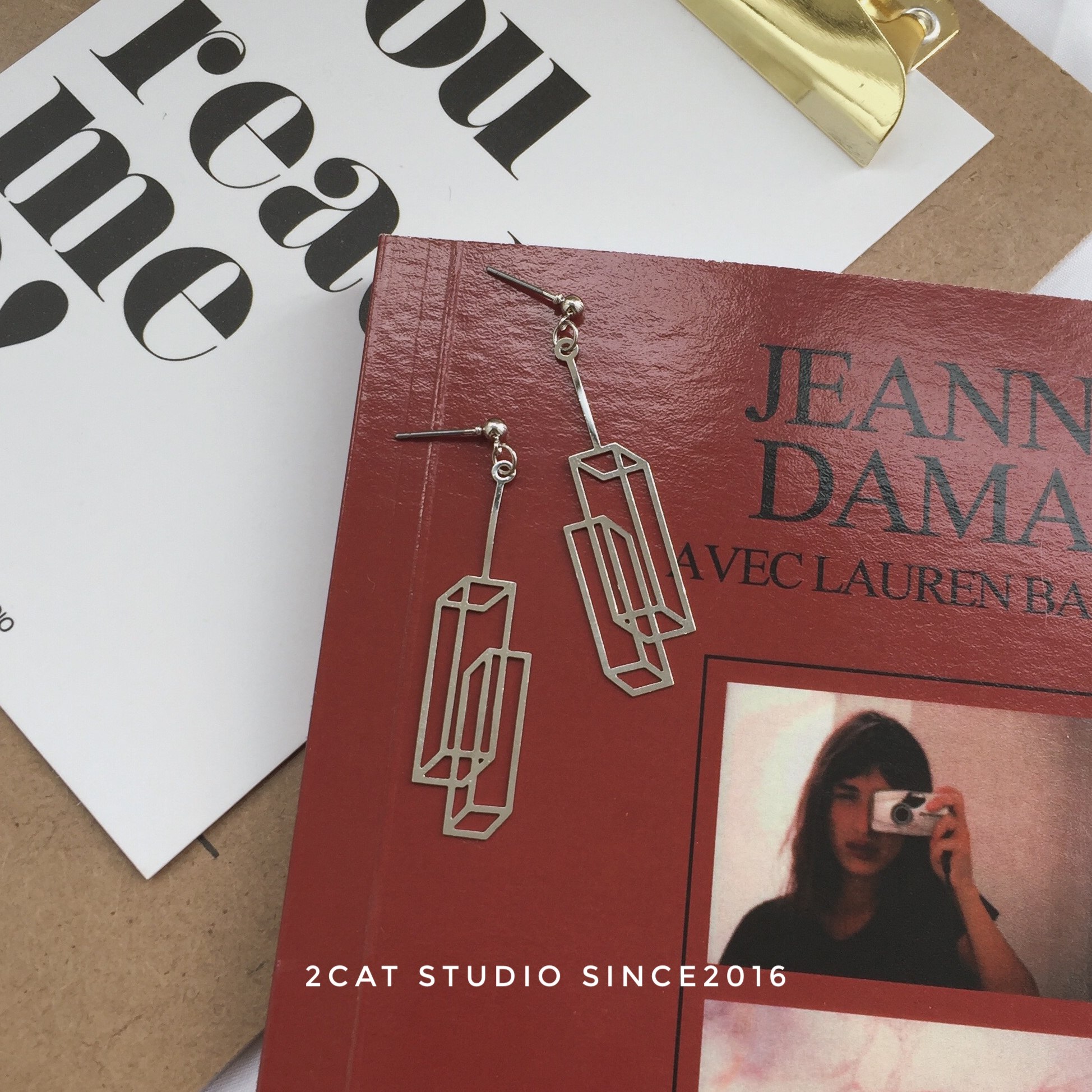 【2CAT】超酷个性粗线条素描风 错觉几何立体耳环可换耳夹在类目 饰品/流行首饰/时尚饰品新, 耳饰, 耳环中 - 来自Buy2taobao.com提供专业的淘宝代购服务