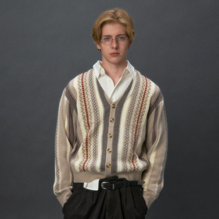 K2_BWN_GRY_SWEATER 条纹针织开衫 化学制品 老爸