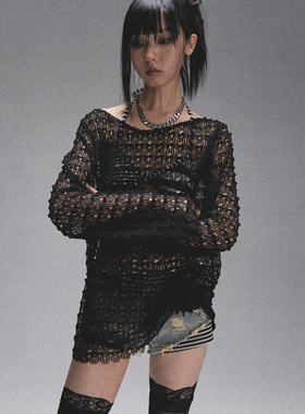 NONAME SPACA单肩一字肩三色宽松网洞罩衫（赠围巾）