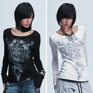 NONAME SPACE两色弹力拼接十字架印花铆钉长袖